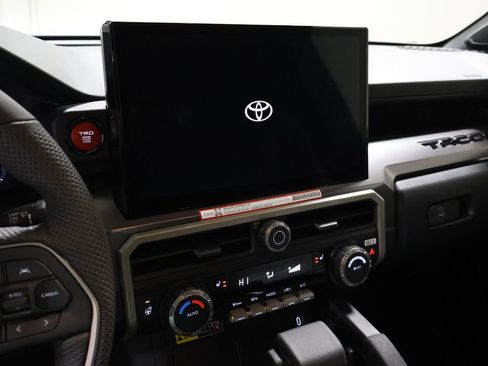 New 2026 Toyota Tacoma TRD Off-Road w/ TRD Off Road Upgrade Package AWD/4WD image 19