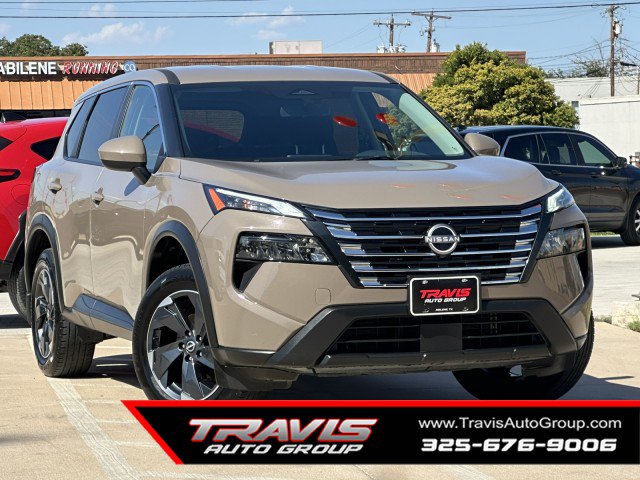 Used 2025 Nissan Rogue SV FWD image 1