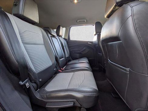 Used 2017 Ford Escape SE w/ Equipment Group 201A image 20