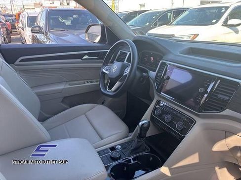 Used 2022 Volkswagen Atlas SE image 6