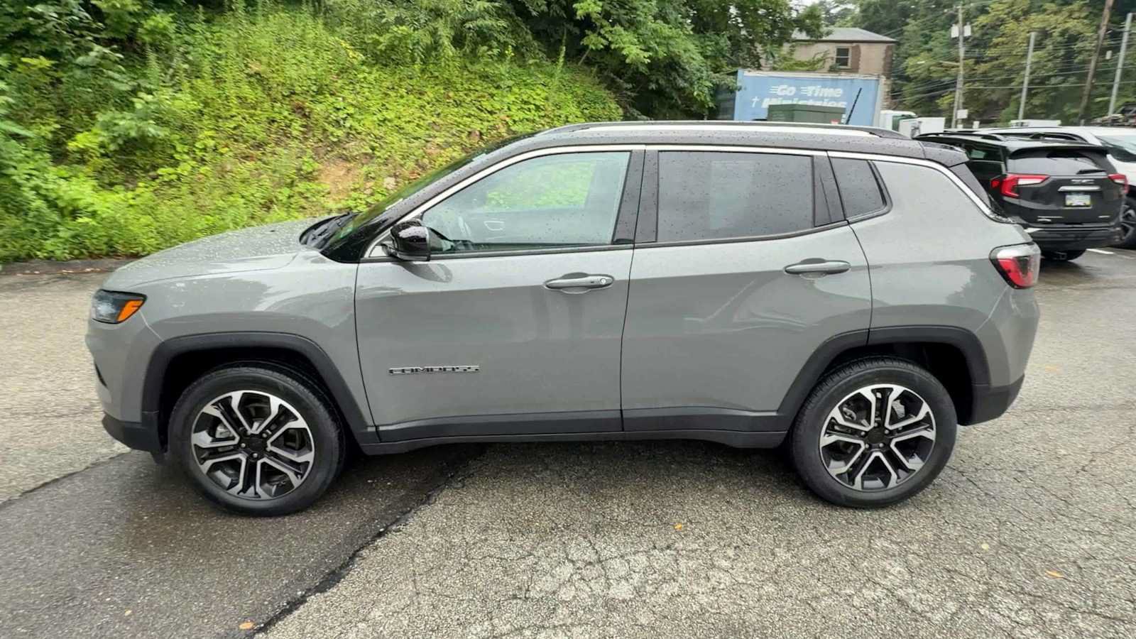 Used 2022 Jeep Compass Limited AWD/4WD image 5