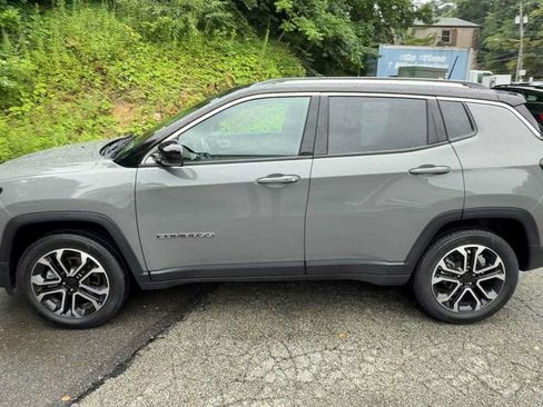 Used 2022 Jeep Compass Limited AWD/4WD image 5