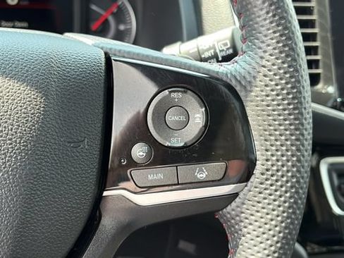 Used 2025 Honda Passport Black Edition image 15