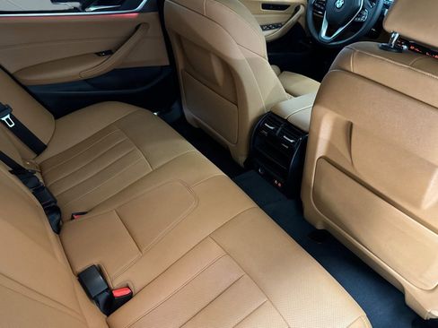 Certified 2023 BMW 530i w/ Convenience Package image 30