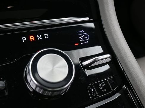 Used 2023 Jeep Grand Cherokee L Summit w/ Luxury Tech Group V image 28