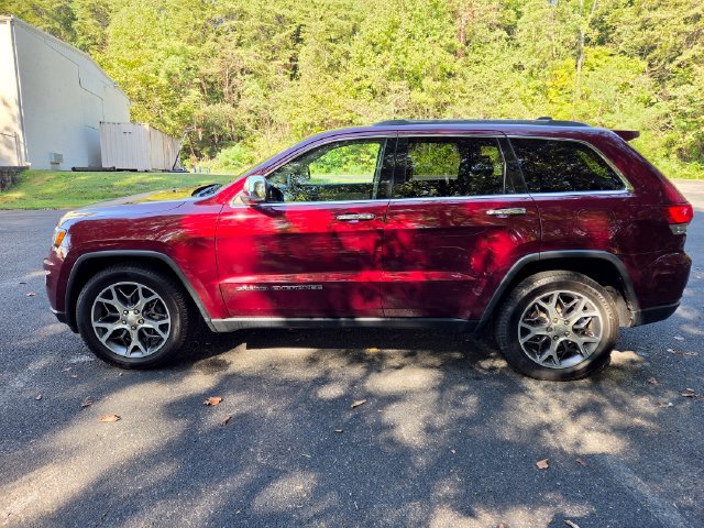 Used 2020 Jeep Grand Cherokee Limited w/ Trailer Tow Group IV AWD/4WD image 11