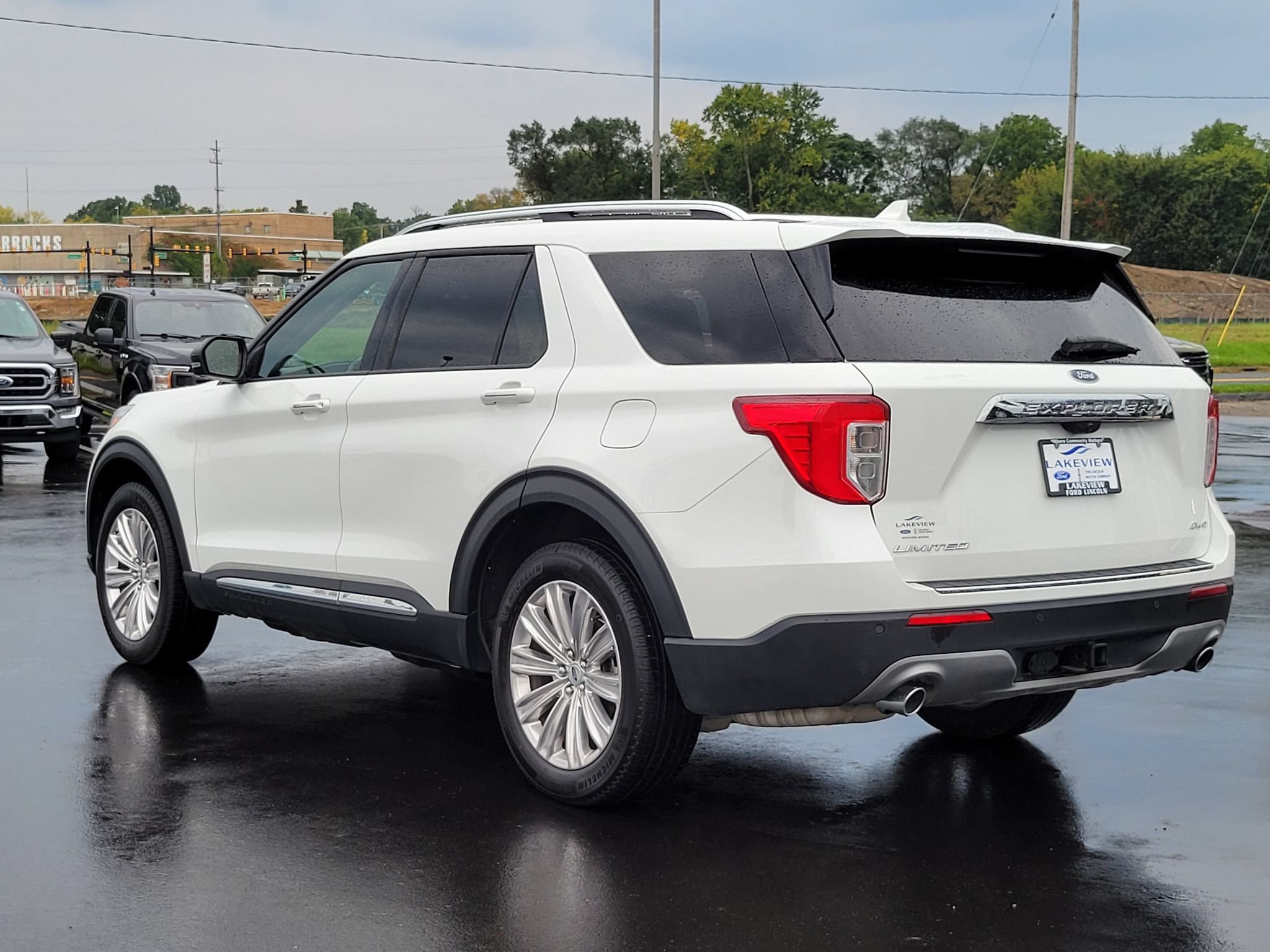 Certified 2023 Ford Explorer Limited w/ Limited Technology Package AWD/4WD image 4
