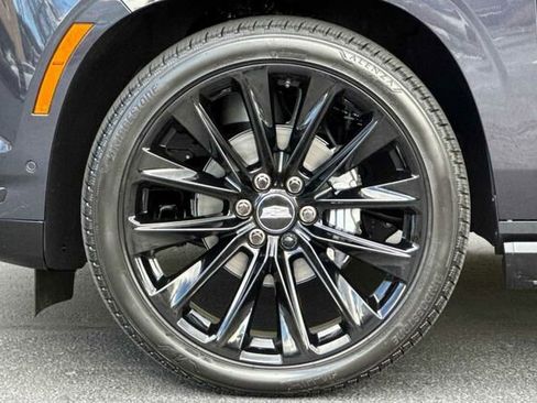 New 2026 Cadillac Escalade ESV Platinum Sport w/ LPO, ONYX Package image 27