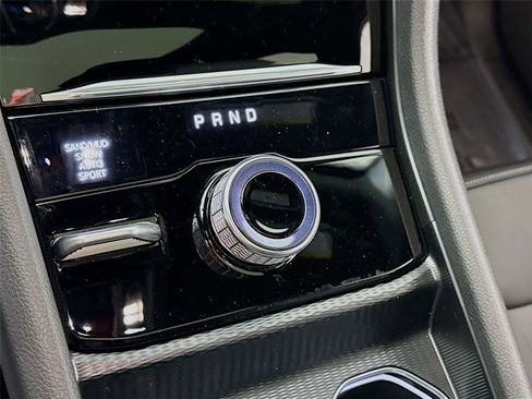 New 2026 Jeep Grand Cherokee Limited AWD/4WD image 12