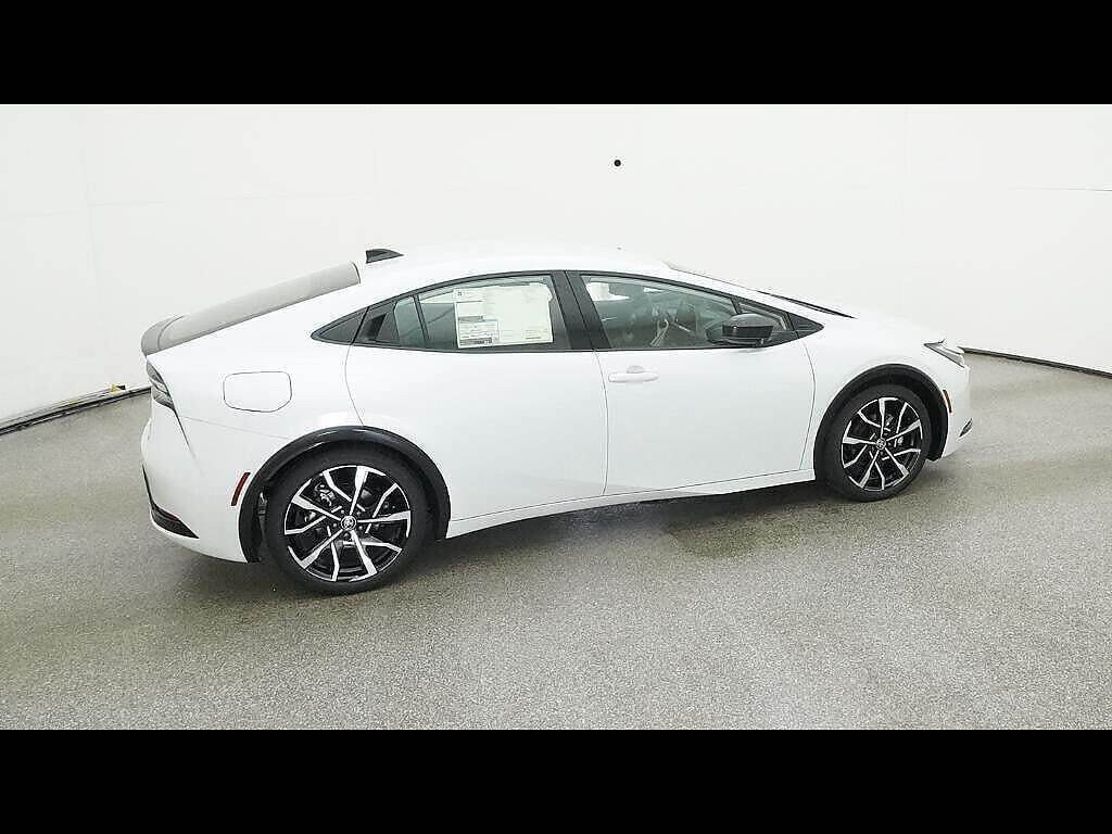 New 2026 Toyota Prius Plug-In Hybrid FWD image 44