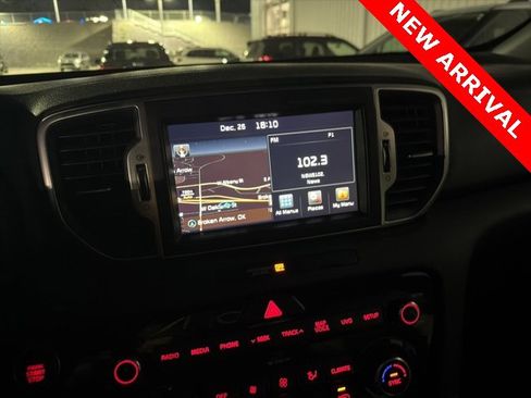 Used 2017 Kia Sportage SX image 11