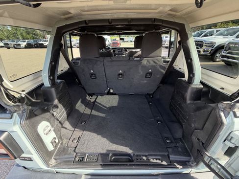 Used 2023 Jeep Wrangler Unlimited Sport AWD/4WD image 19