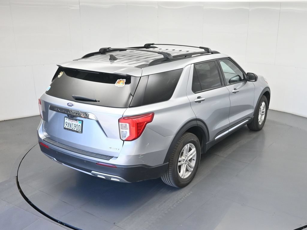 Used 2024 Ford Explorer XLT w/ Equipment Group 202A AWD/4WD image 41