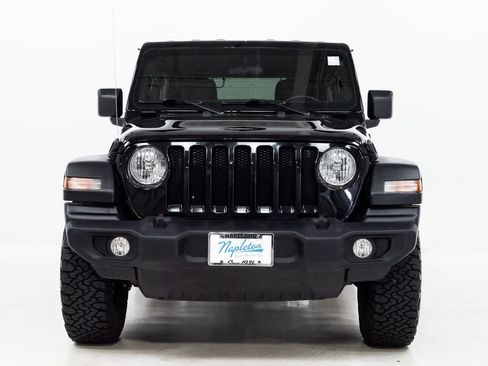 Used 2021 Jeep Wrangler Unlimited Sport AWD/4WD image 4
