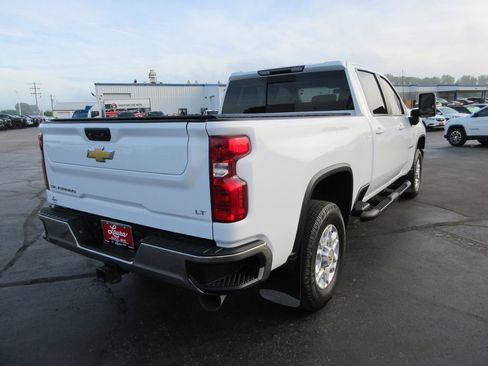 Certified 2022 Chevrolet Silverado 2500 LT w/ Convenience Package AWD/4WD image 6