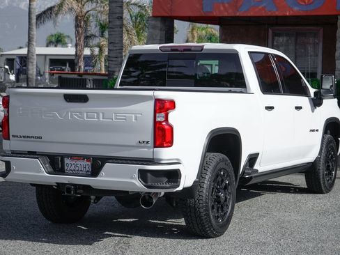 Used 2022 Chevrolet Silverado 2500 LTZ w/ LTZ Plus Package AWD/4WD image 12