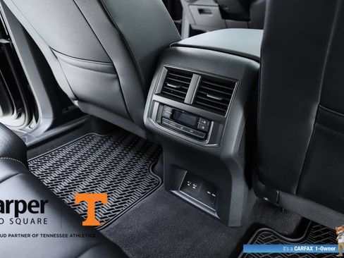 Used 2022 Volkswagen Atlas SE w/ Panoramic Sunroof Package FWD image 38