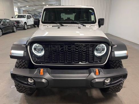 Used 2024 Jeep Wrangler Willys image 8