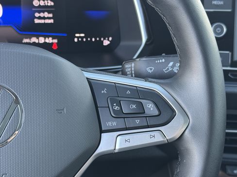 Certified 2024 Volkswagen Jetta SE w/ Panoramic Sunroof Package image 21