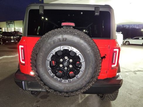 Used 2023 Ford Bronco Badlands image 5