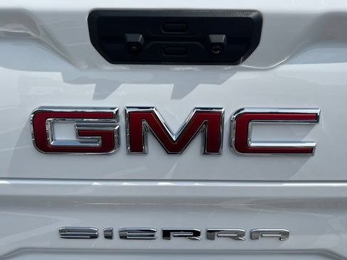 New 2026 GMC Sierra 1500 AT4 w/ AT4 Premium Package AWD/4WD image 8