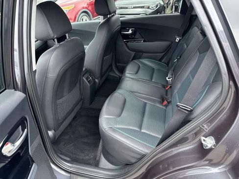 Used 2019 Kia Niro EX Premium w/ Cold Weather Package 1.0 FWD image 17