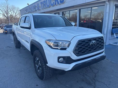 Used 2021 Toyota Tacoma TRD Off-Road image 1