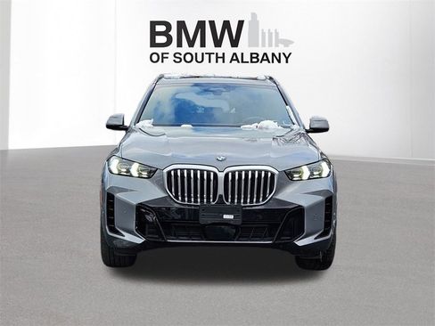 Used 2024 BMW X5 xDrive40i w/ M Sport Package image 9