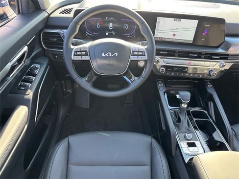 New 2025 Kia Telluride S image 9