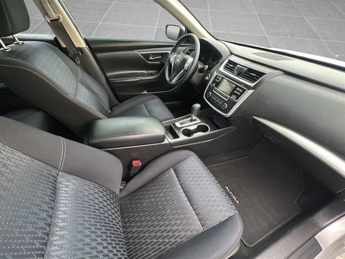 Used 2016 Nissan Altima 2.5 S w/ Power Driver Seat Package image 6