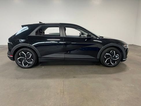 Used 2024 Hyundai Ioniq 5 SEL RWD image 2