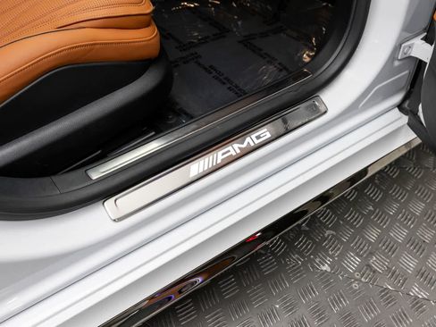 Used 2025 Mercedes-Benz S 63 AMG S w/ Rear Seat Package image 58