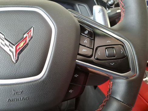 Used 2021 Chevrolet Corvette Stingray Preferred Cpe w/ Z51 Performance Package RWD image 19