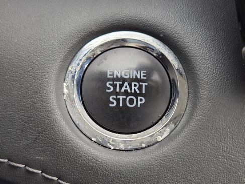 Used 2022 Toyota Highlander XLE image 27