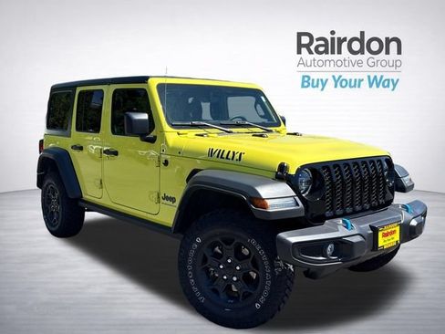 Used 2023 Jeep Wrangler Unlimited w/ 8.4" Radio Group AWD/4WD image 1