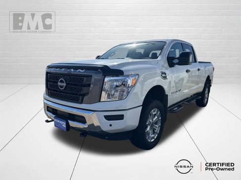 Used 2023 Nissan Titan SV w/ SV Convenience Package image 1