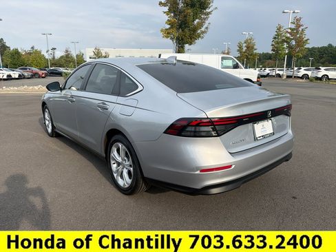 Certified 2025 Honda Accord LX image 5