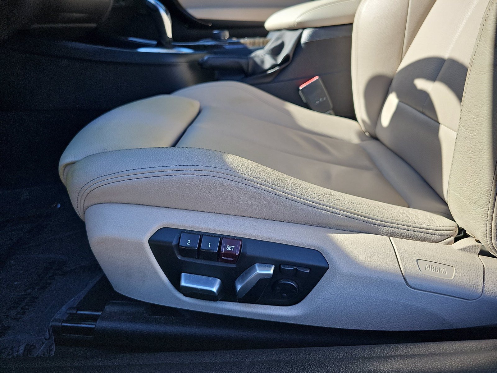 Used 2017 BMW 230i Convertible RWD image 24