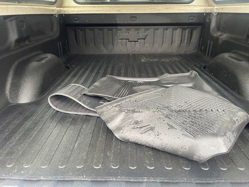 Used 2018 Chevrolet Silverado 1500 LT w/ All Star Edition image 18