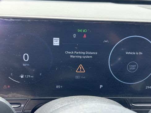 Used 2024 Hyundai Kona Limited FWD image 14