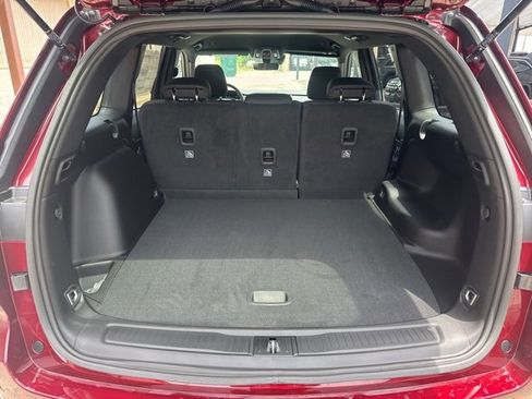 New 2025 Jeep Grand Cherokee Laredo image 7