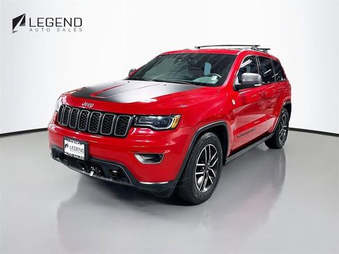 Used 2019 Jeep Grand Cherokee Trailhawk w/ Trailhawk Luxury Group AWD/4WD image 1
