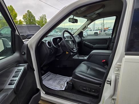 Used 2008 Mercury Mountaineer AWD image 11