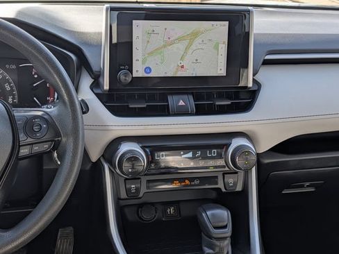 Used 2023 Toyota RAV4 XLE w/ Convenience Package FWD image 15