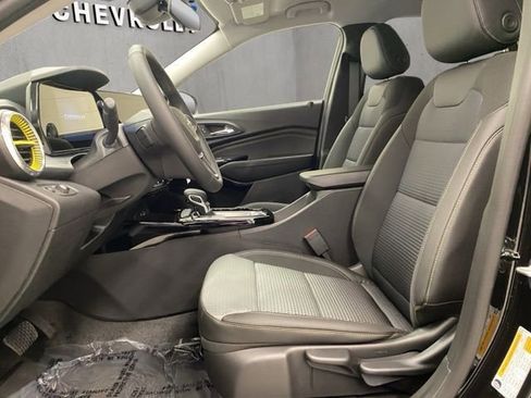 New 2026 Chevrolet Trax LT w/ Driver Confidence Package FWD image 18