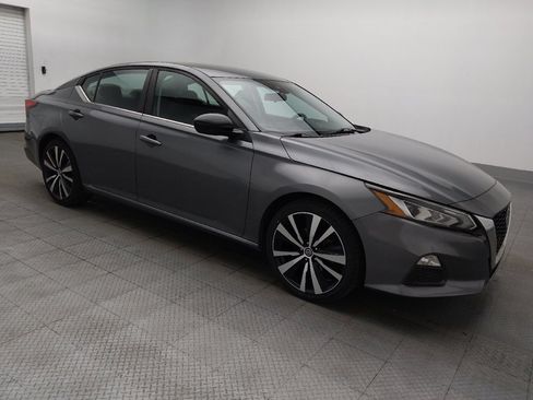 Used 2020 Nissan Altima 2.5 SR FWD image 11