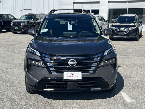 New 2026 Nissan Rogue Platinum AWD/4WD image 2