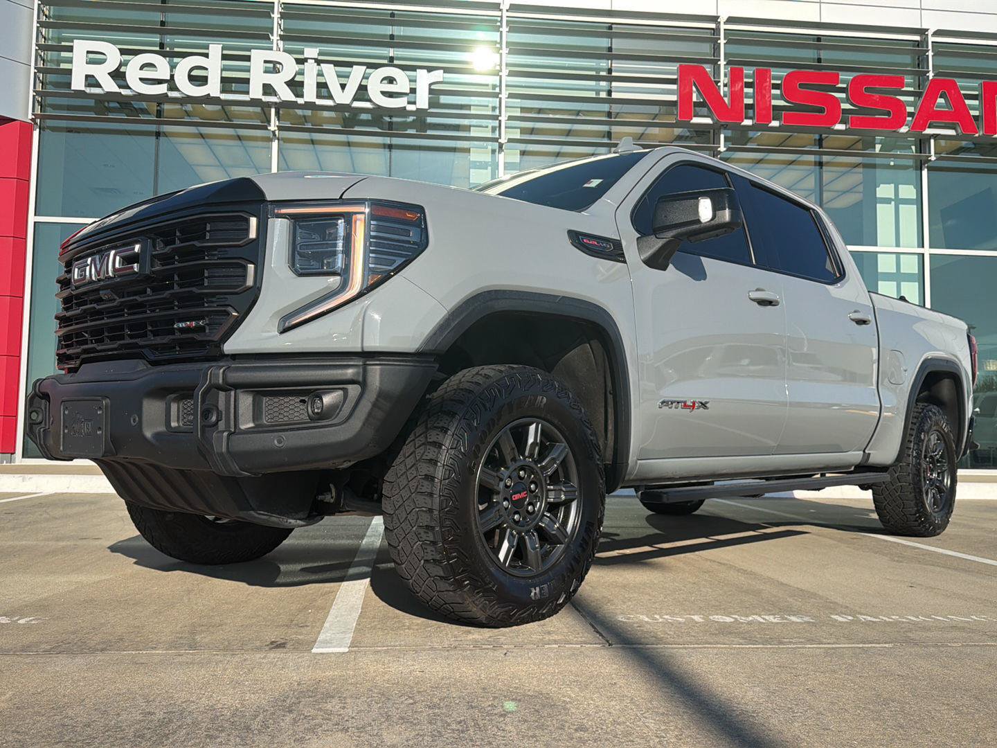 Used 2024 GMC Sierra 1500 AT4X AWD/4WD image 2