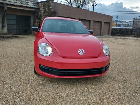 Used 2015 Volkswagen Beetle 1.8T image 3
