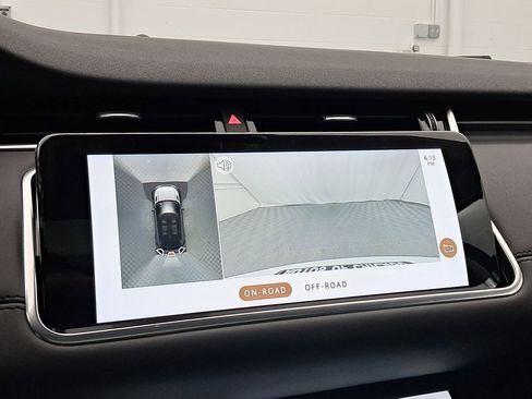 Used 2021 Land Rover Range Rover Evoque SE image 24